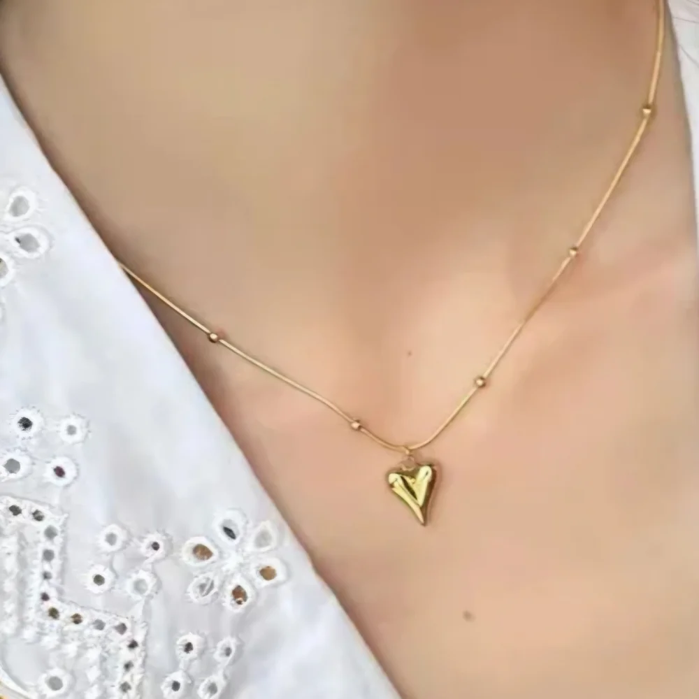 18k Gold Plating Heart Pendant Necklace - Picture 4 of 9